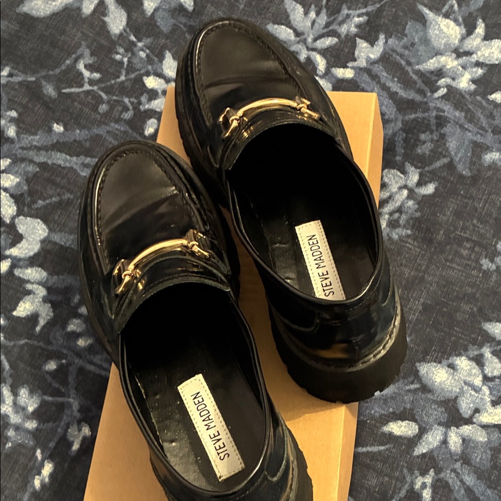 Steve Madden Black Leather Loafers with Gold Bit